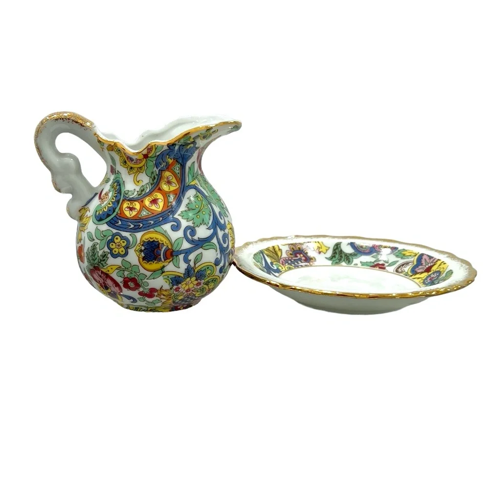 VINTAGE LENWILE/ARNART OF JAPAN SMALL WHITE W MULTICOLOR CREAMER & UNDERPLATE